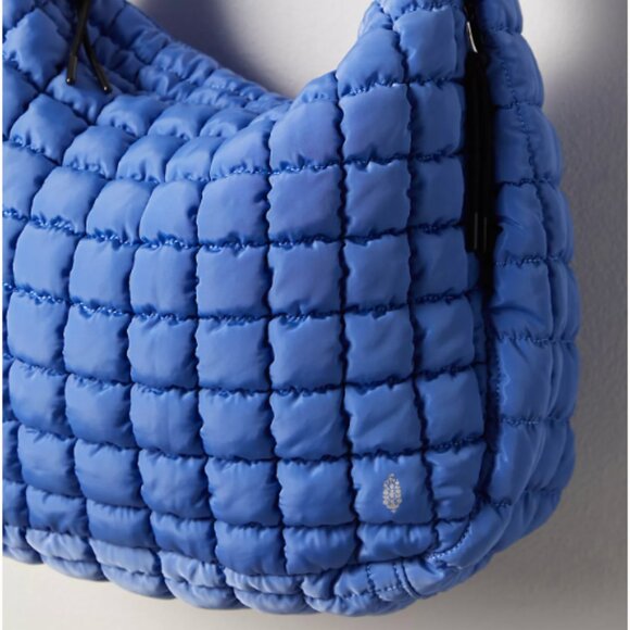 💙  Free People Quilted Carryall Bag in  BLUEBERRY - Picture 3 of 7